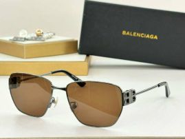 Picture of Balenciga Sunglasses _SKUfw56656011fw